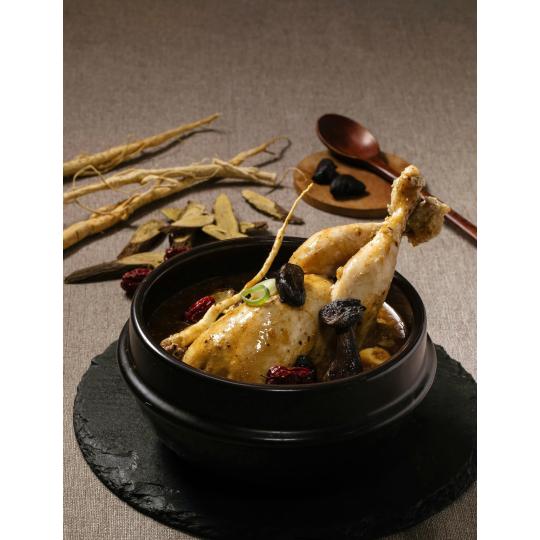 Tỏi Đen Neungi Samgyetang